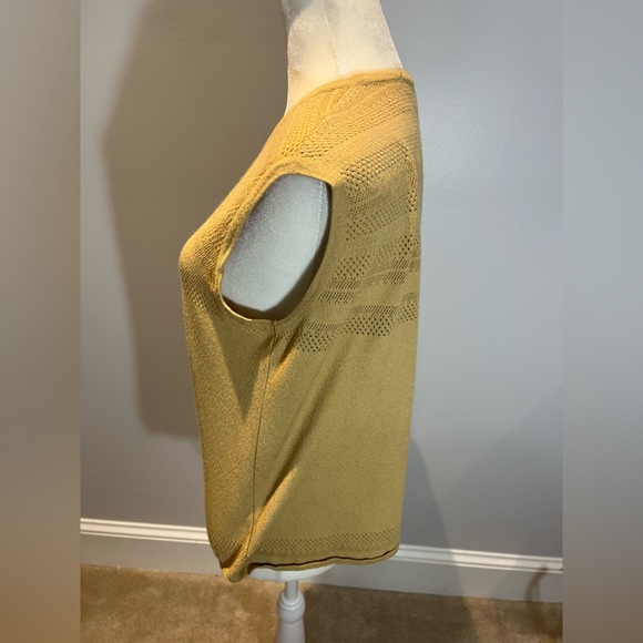 Belvedere Italy sleeveless tan knit sweater top women’s size large - Picture 3 of 6